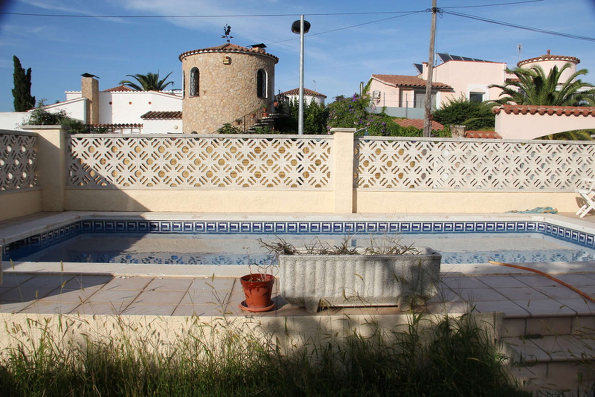 Empuriabrava, casa en venda amb piscina i jardí