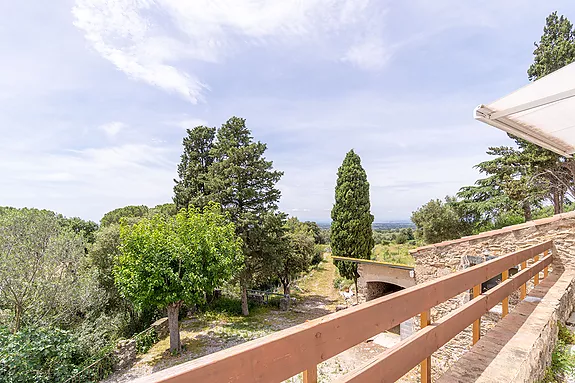 Spectacular property for sale in Palau-Saverdera.