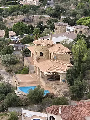 Magnífica casa con vistas espectaculares a la bahía de Roses