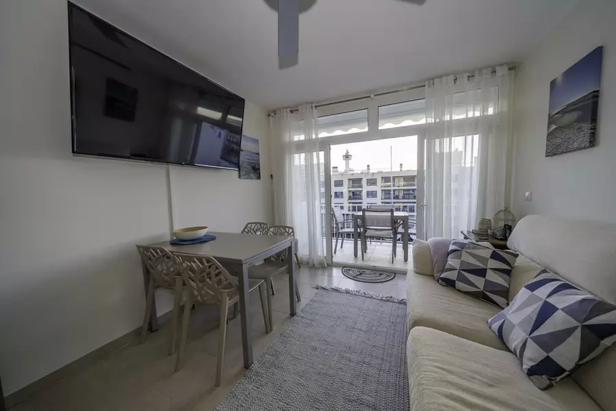 Mooi appartement op 350 meter van het strand, Empuriabrava! Ontdek het!