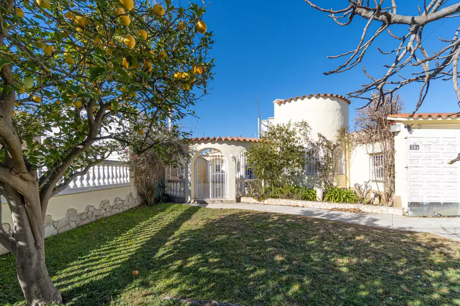 Maison dans l'un des meilleurs canaux d'Empuriabrava.