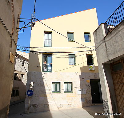 Building for sale in Castelló d
